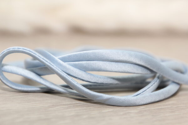 Arm-/Halsband hellblau Satin