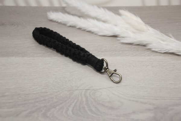 Macrame Schlüsselanhänger schwarz