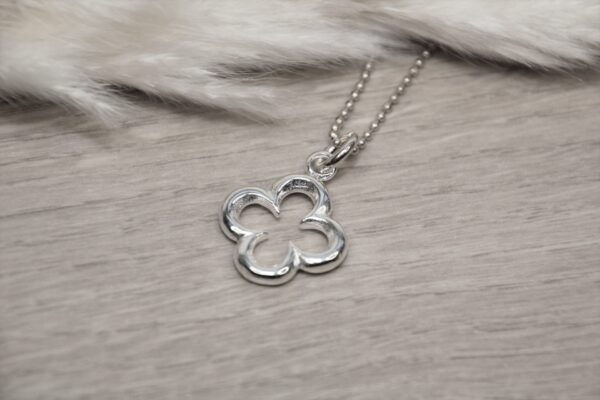 Anhänger Clover gross – Bild 3