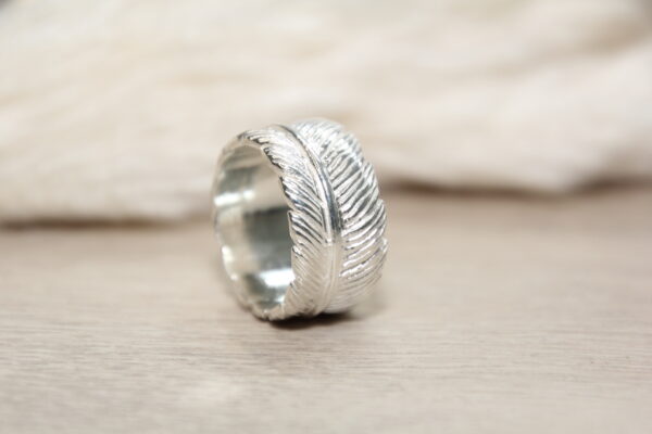 Fingerring Feathery
